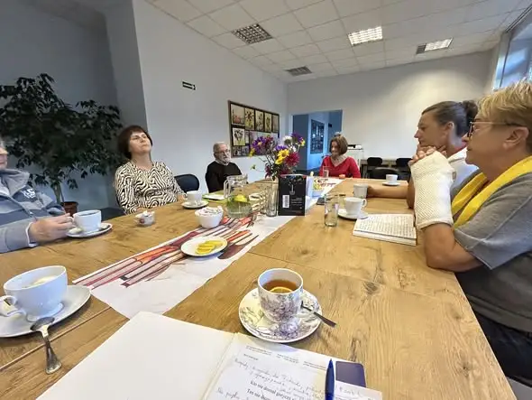 Dyskusyjny Klub Książki w Nowej Sarzynie o „Ogrodniku i śmierci”