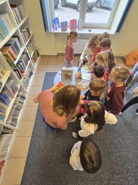 Książka na receptę – nietypowa lekcja zdrowia w bibliotece w Nowej Sarzynie