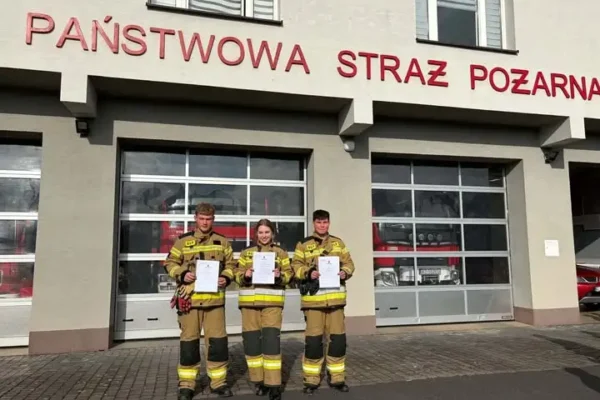 Nowi ratownicy w OSP Grodzisko Dolne Miasto po szkoleniu w Leżajsku
