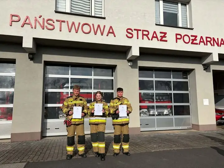 Nowi ratownicy w OSP Grodzisko Dolne Miasto po szkoleniu w Leżajsku