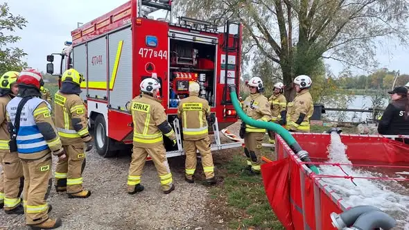 Strażacy z powiatu leżajskiego ćwiczyli zaopatrzenie wodne w Starym Mieście