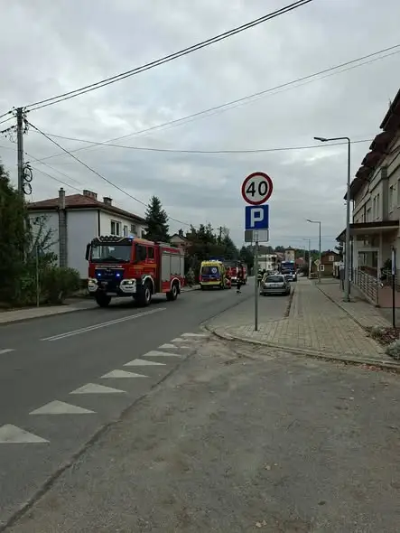 Podejrzenie zatrucia czadem i nagłe zatrzymanie krążenia w Grodzisku Dolnym – akcja służb